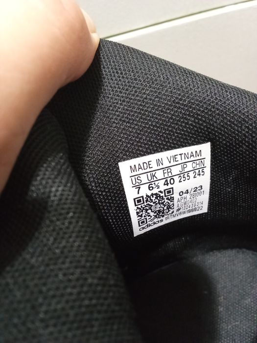 Оригинален Adidas, размер 40