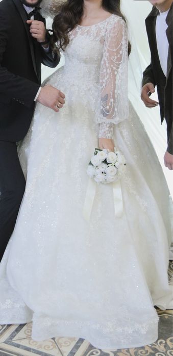 Свадебное платье