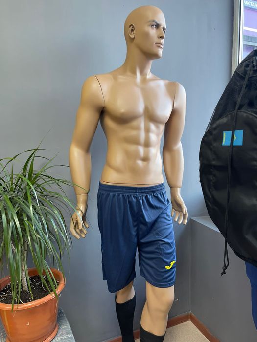 Продам манекены в полный рост