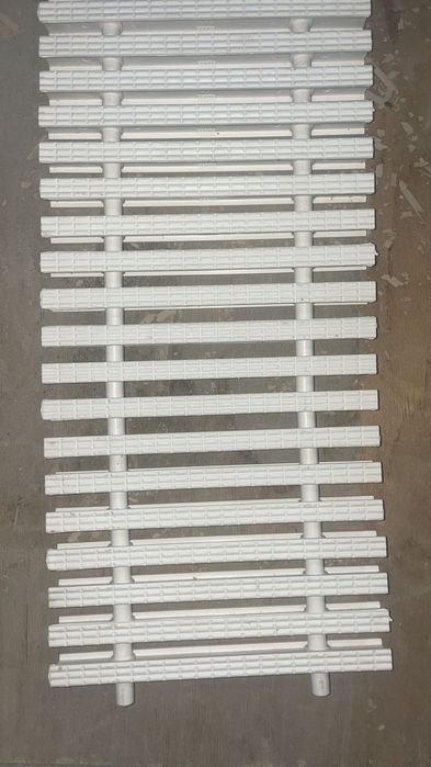 Решетка для переливного бассейна 20см