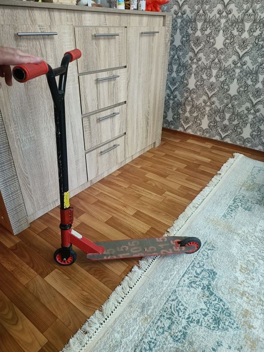 Продам самокат !