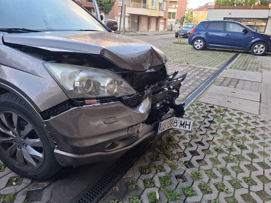 Продавам HONDA CRV