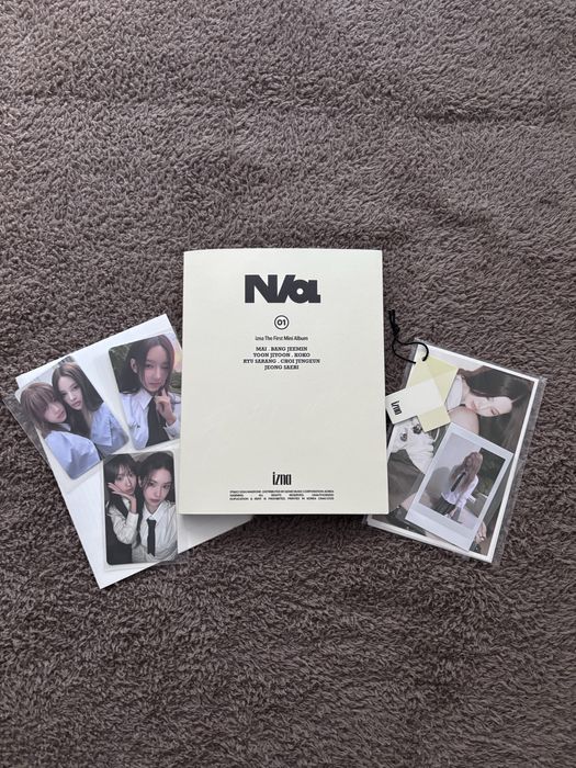 Kpop албуми на Izna