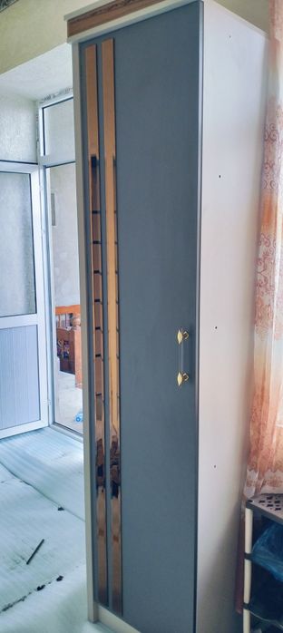 Mebel bor srochni sotiladi