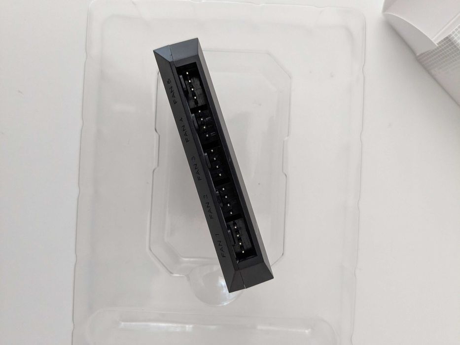Fan controller Deepcool FH-10 Fan Hub