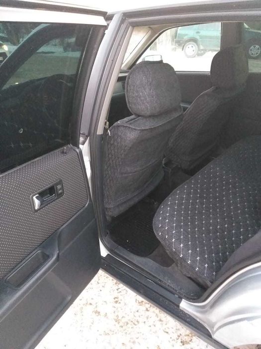 Продам АУДИ-80 б4 2.0 моно