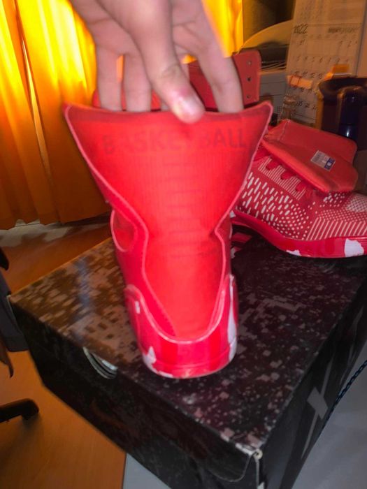 Червени обувки на Nike Kobe Bryant Коби Браян