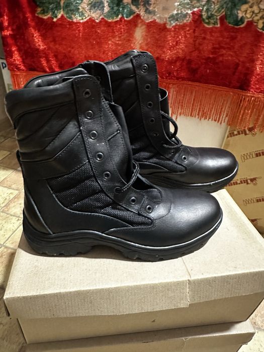 Продам берцы Lux Shoes