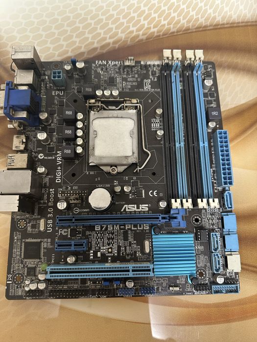 Продам Материнскую Плату Asus 1155.