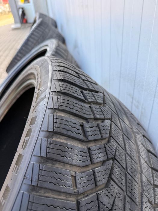 275 40 20 iarna Dot 2022 BMW x6