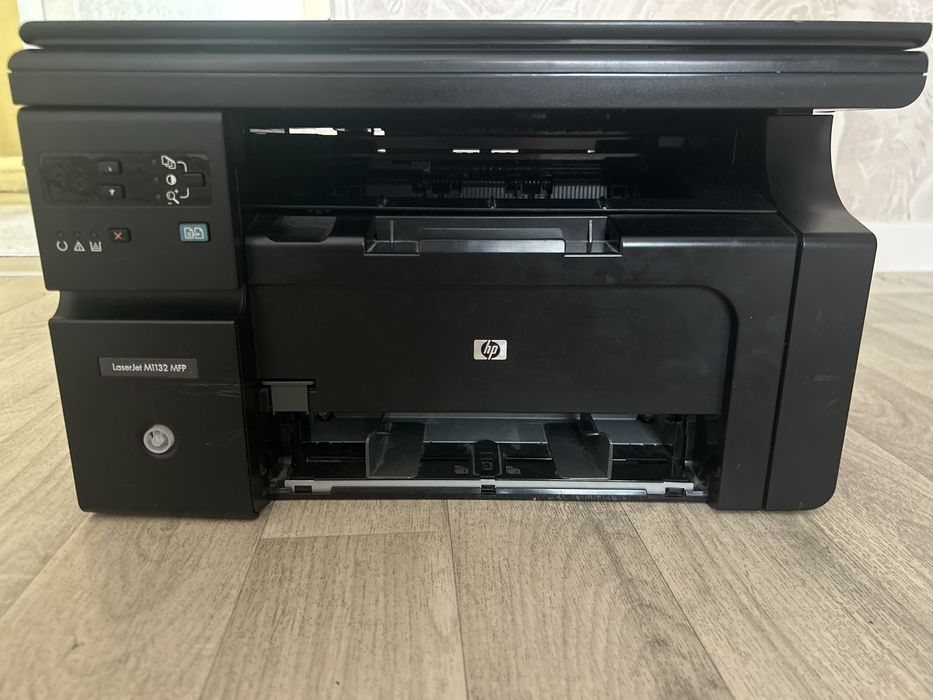 устройство HP LaserJet Pro M1132 MFP