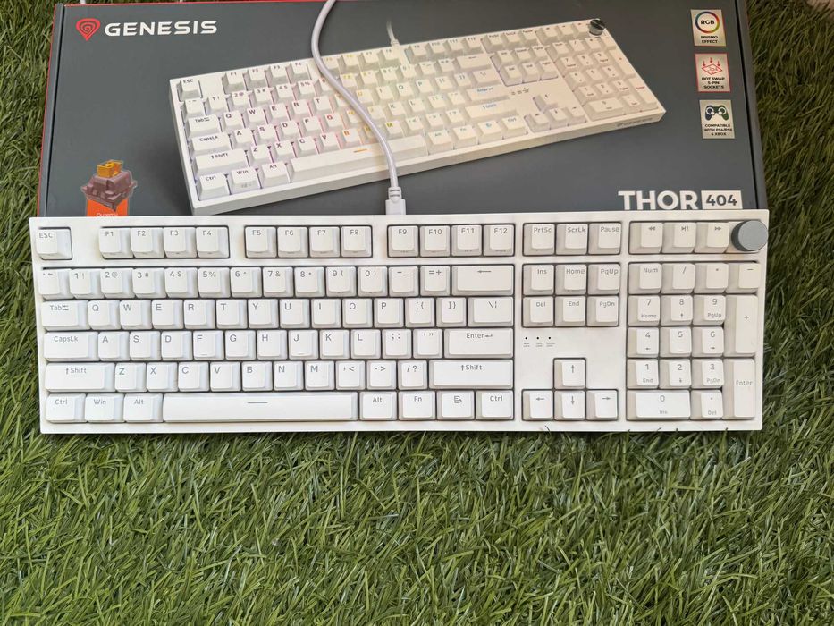 Genesis Thor 404 White механична клавиатура - Outemu Peach Silent