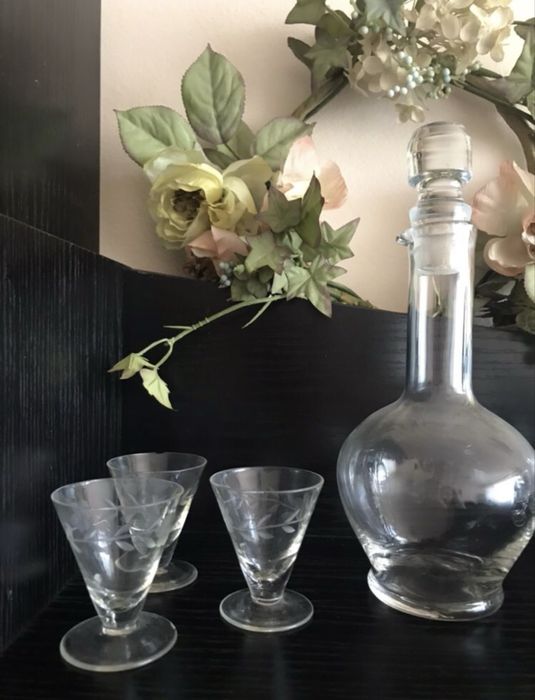 Сувенири, керамика, стъклени декорации