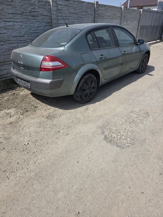 Dezmembrez Renault Megane 2 1.6 16v