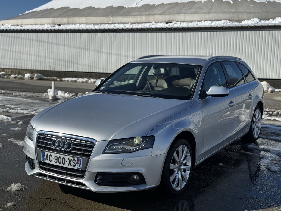 Audi A4 B8 2010-2.0TDi-143CP EURO 5//Automat//Full LED//Navi MMi