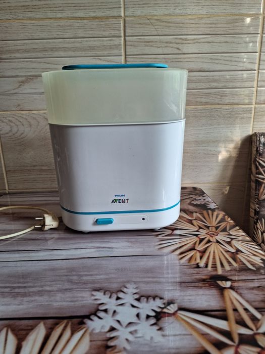 Sterilizator AVENT cu design modular 3 in 1;