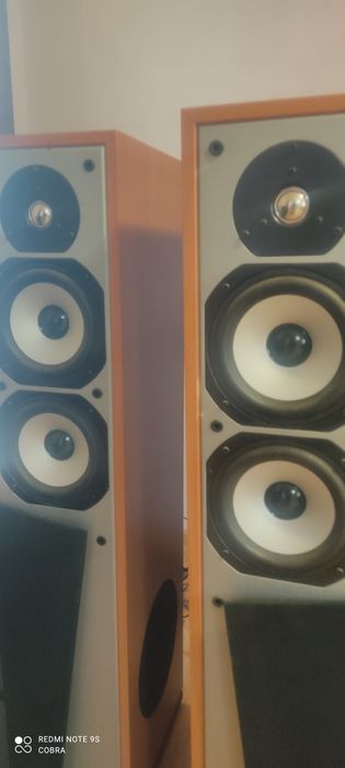 Продавам подови колони Thunder