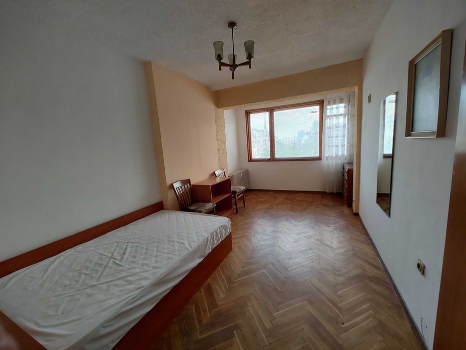 Дава се под наем Тристаен апартамент в София, Хиподрума - 100 кв.м за 697.17 € - Снимка #4