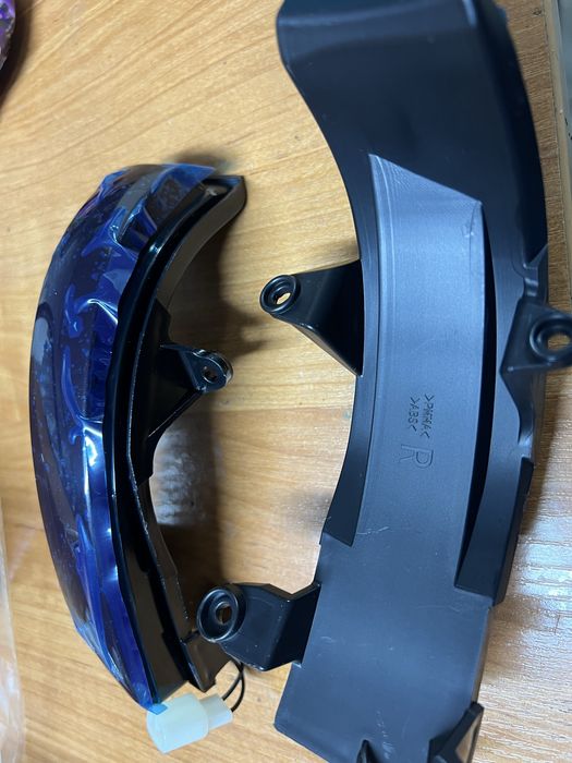 Бегущие поворотники в зеркала Prado 150