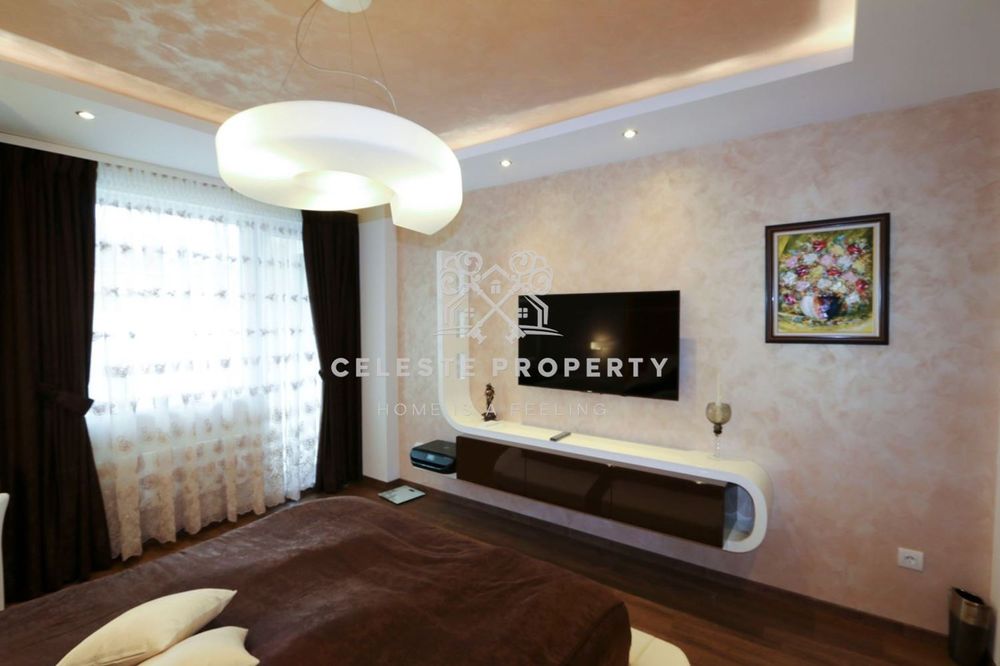 Дава се под наем Тристаен апартамент в София, Център - 119 кв.м за 1136.79 € - Снимка #5