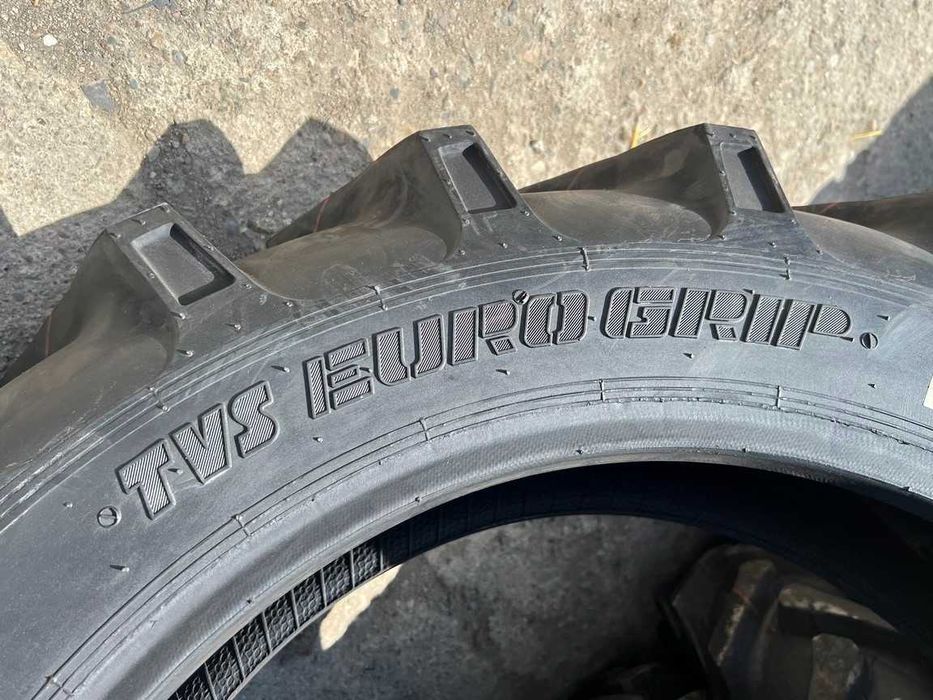 9.5-24 cu 8 pliuri anvelope noi marca TVS pentru tractor fata