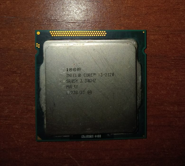 процессор Intel Core i3-2120.