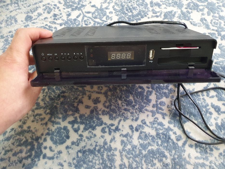 Продаётся ТВ тюнер SuperBOX S2 Plus