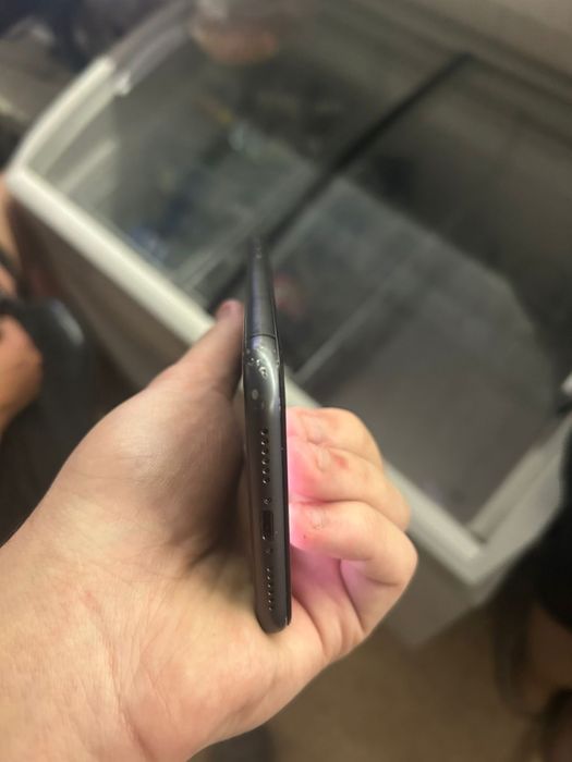 Iphone 11 продам