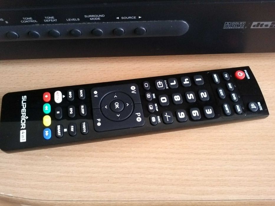 Amplituner NAD T 754