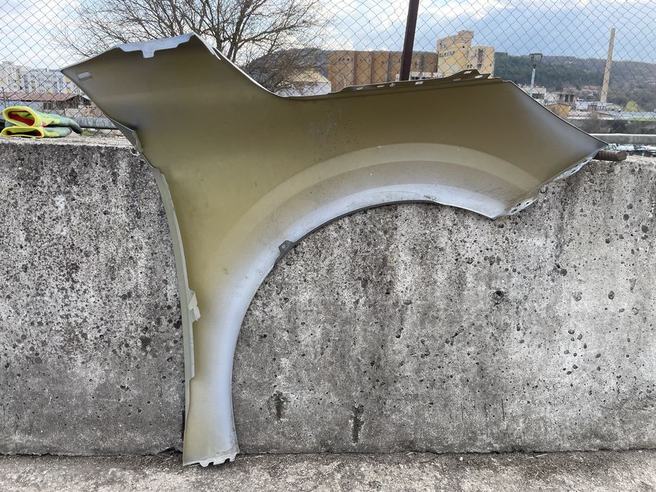 Ляв калник за Peugeot 208 Пежо 208  2019г-