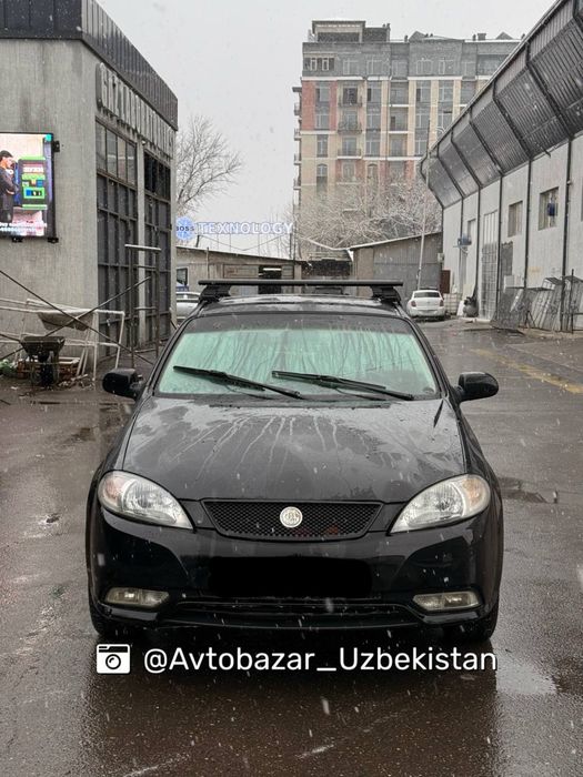 •Lacetti 1.8 Hatchback•