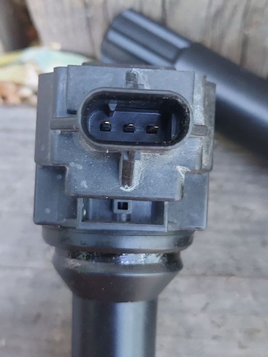 Катушка двигателя FB25  , FB20  Subaru  .