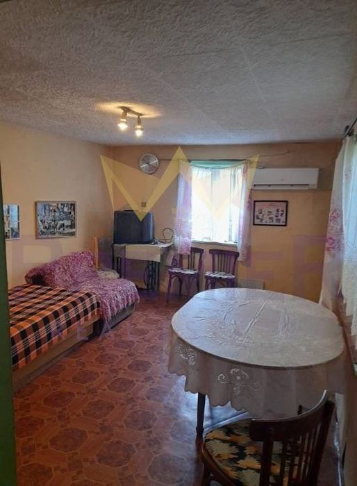 Къща в Варна, област-с.Разделна