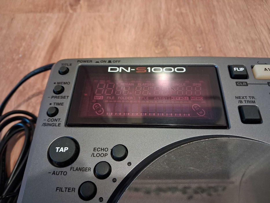 CD плеър DENON DN-S1000