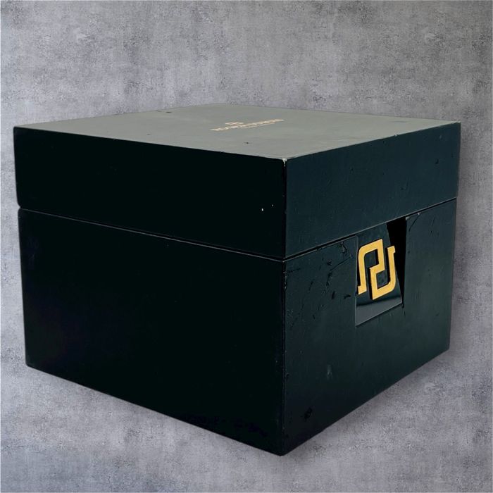 Roger Dubuis луксозна кутия за часовник