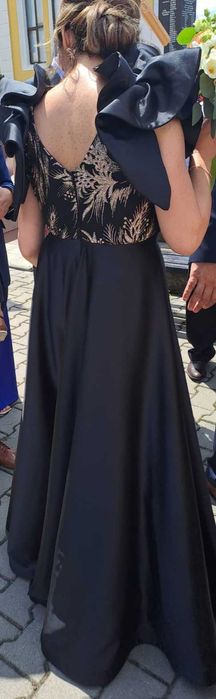 Rochita de ocazie - mărimea 40, purtată o singură dată