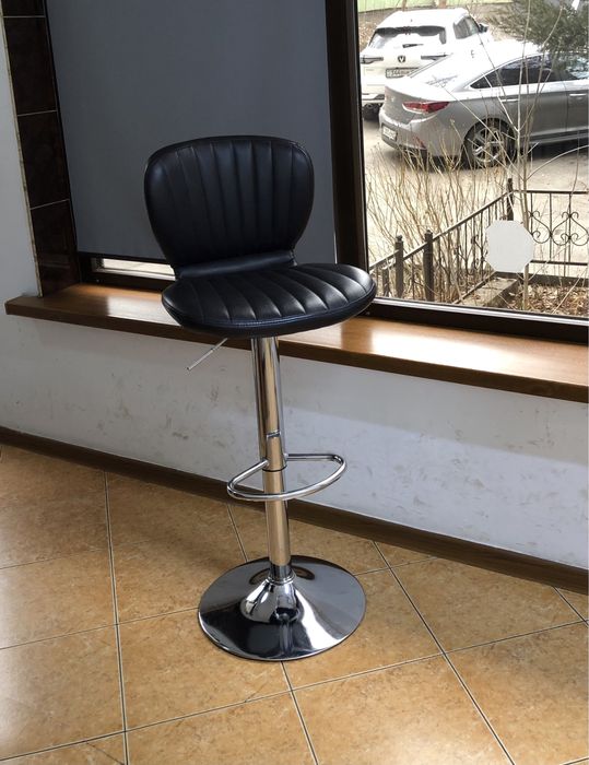 Барный визажный стул 15000т