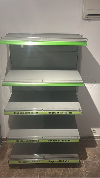 Rafturi metalice pentru magazin