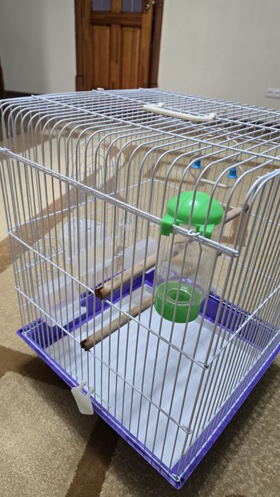 Продам клетку для попугаев