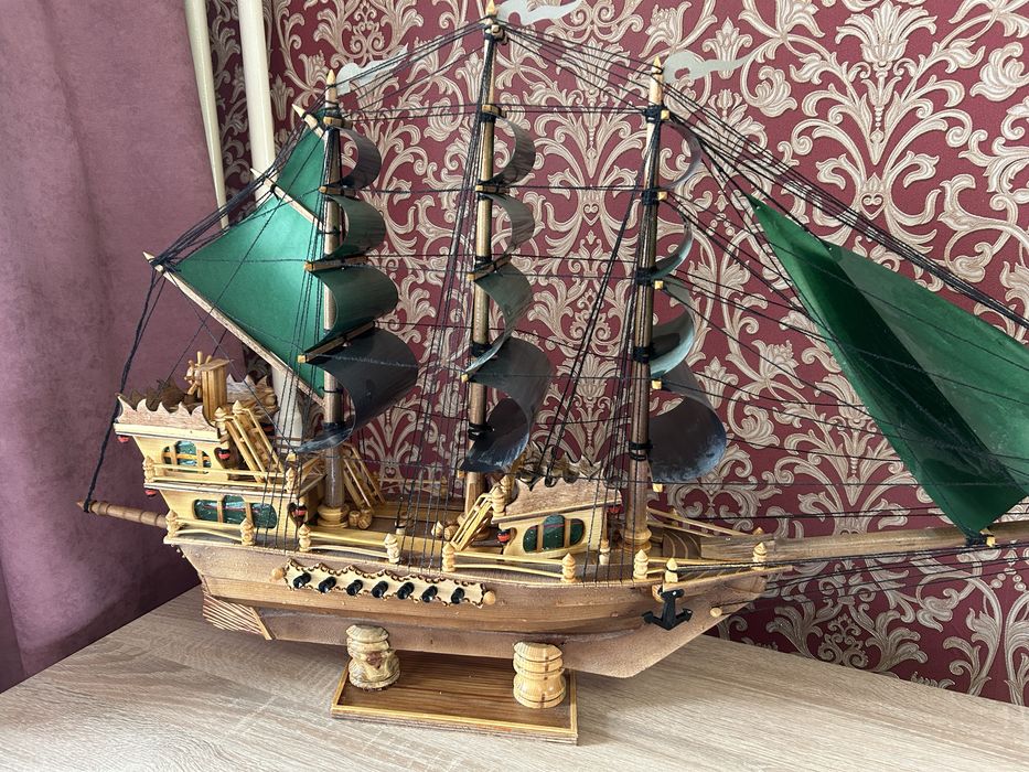 Продаю корабль ручной роботы