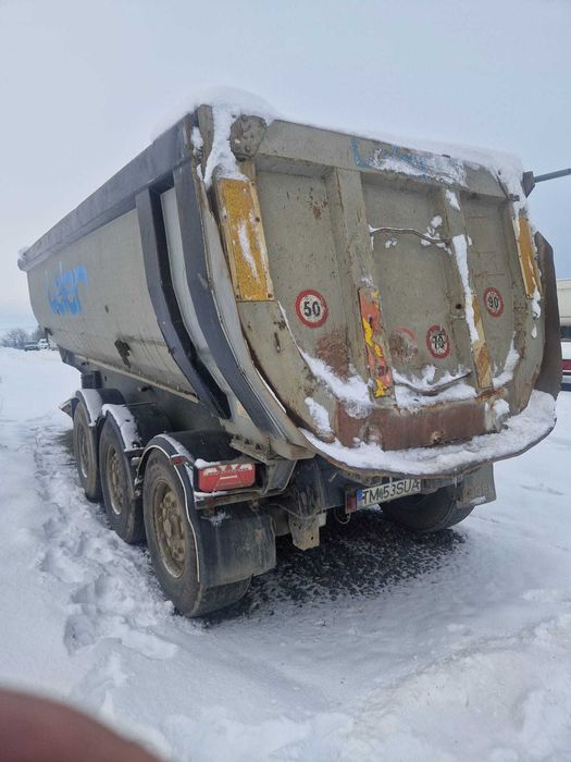 Semiremorca Menci 2007