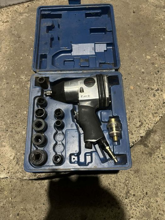 Freza muchii Bosch GKF 600,pistol pneumatic