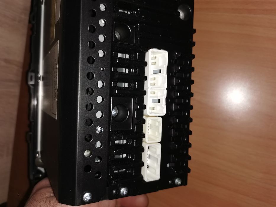 Оригинално CD радио за  TOYOTA  AURIS