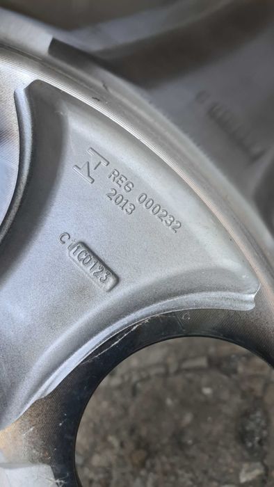 Оригинална джанта  за Jeep