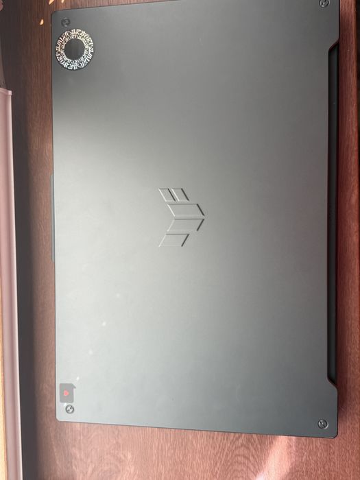 Asus tuf F17 144hz