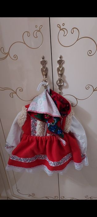 8 rochite 0-12 luni 600