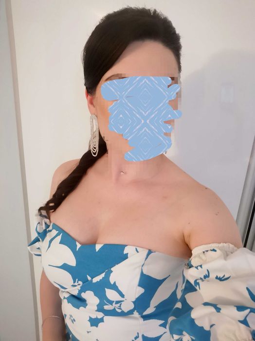 Rochie albastra cu flori albe