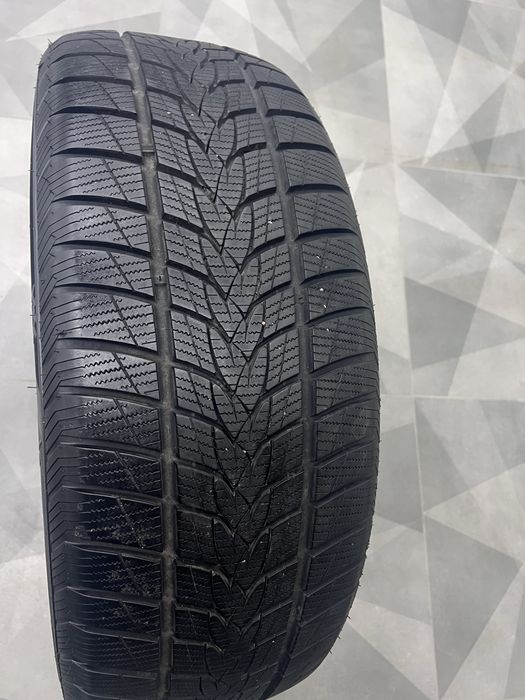Треверс  Балон   255/55R20