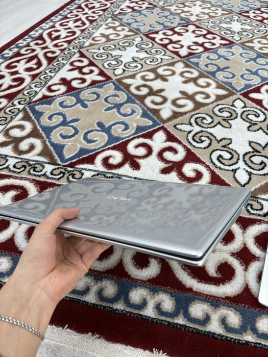 Продам ноутбуки б/у YEPO А95