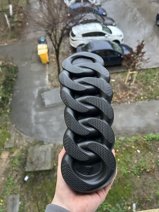 Versace chain reaction noi